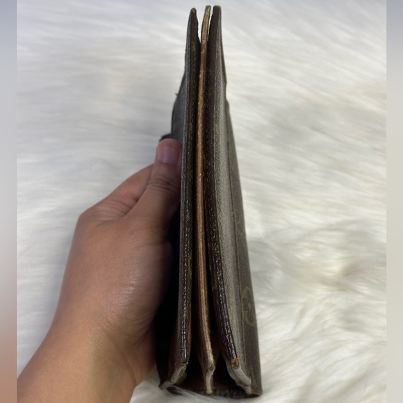 LOUIS VUITTON rare vintage zip wallet in monogram - Picture 7 of 17